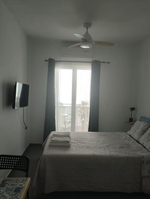 B3 - The Colorful One Apartment Aígion Luaran gambar
